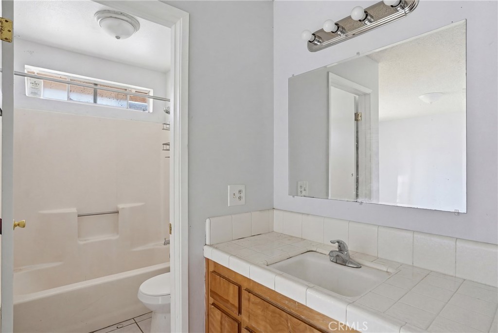 485 Degasparis Street