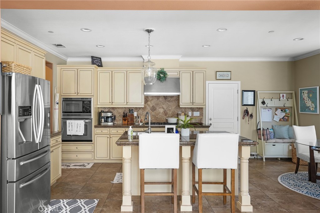5726 Old Tisbury Lane