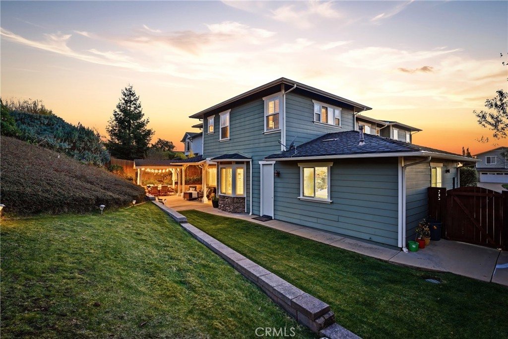 5726 Old Tisbury Lane