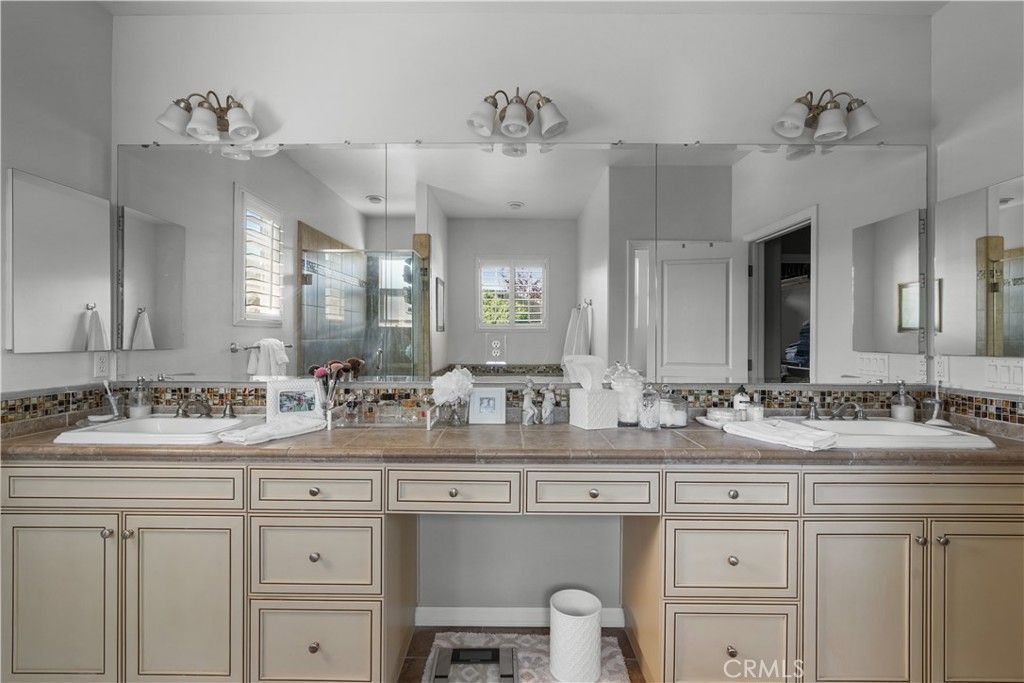 5726 Old Tisbury Lane