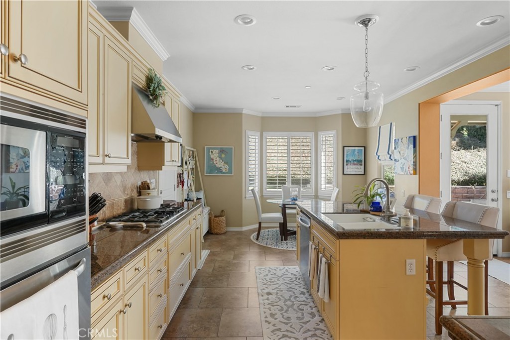 5726 Old Tisbury Lane