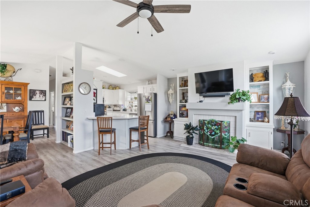 201 Five Cities Drive 53