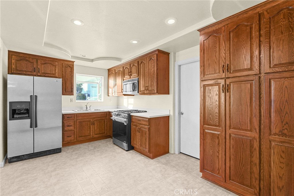 482 Yerba Buena Street