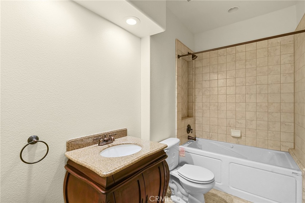 482 Yerba Buena Street