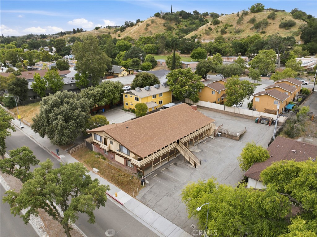 3505 Spring Street