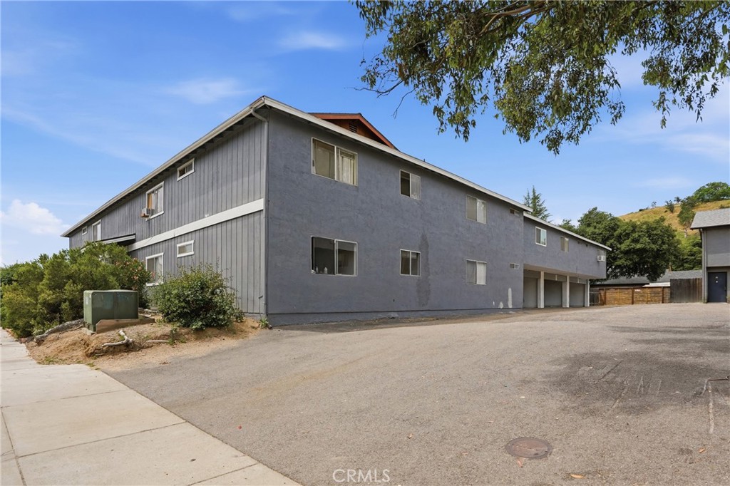 3411 Spring Street