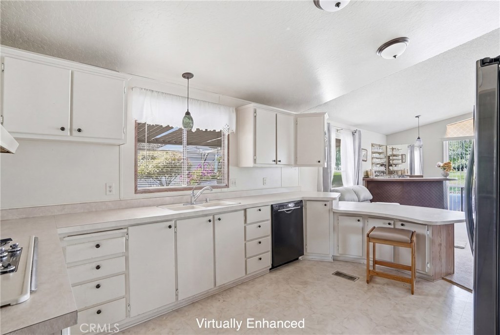 519 W Taylor Street 214