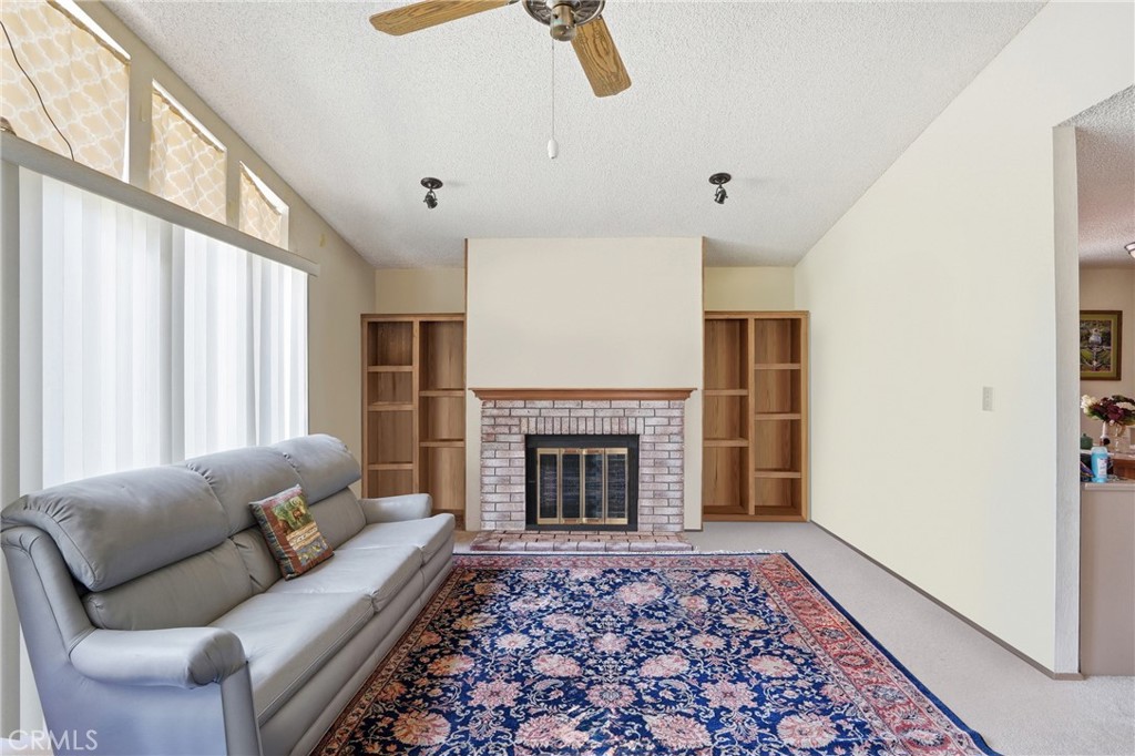 519 W Taylor Street 214