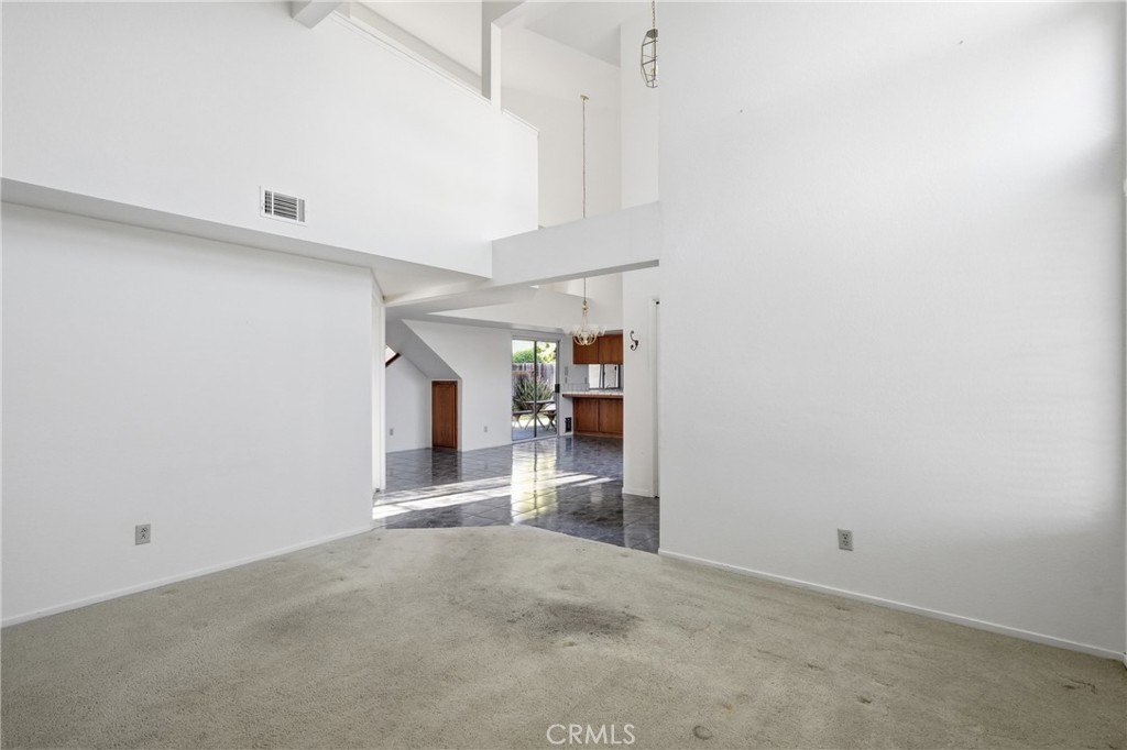 1491 Bathurst Drive