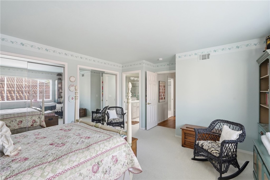 2424 Sandpiper Drive