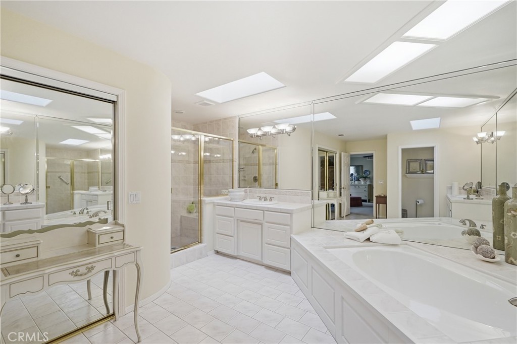 2424 Sandpiper Drive