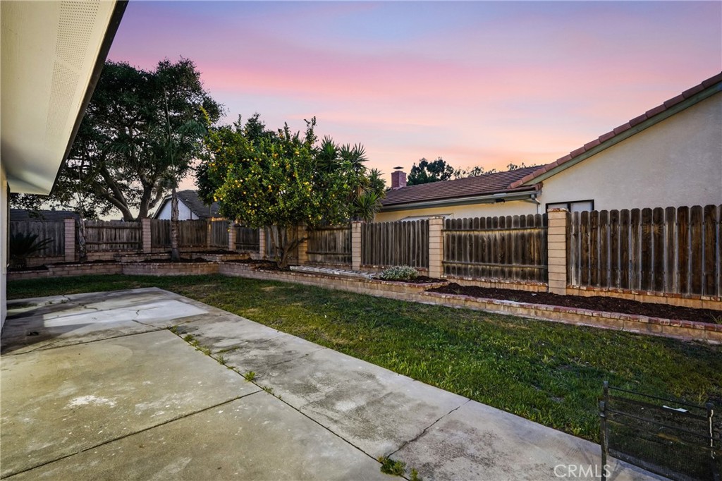 1423 Genoa Way