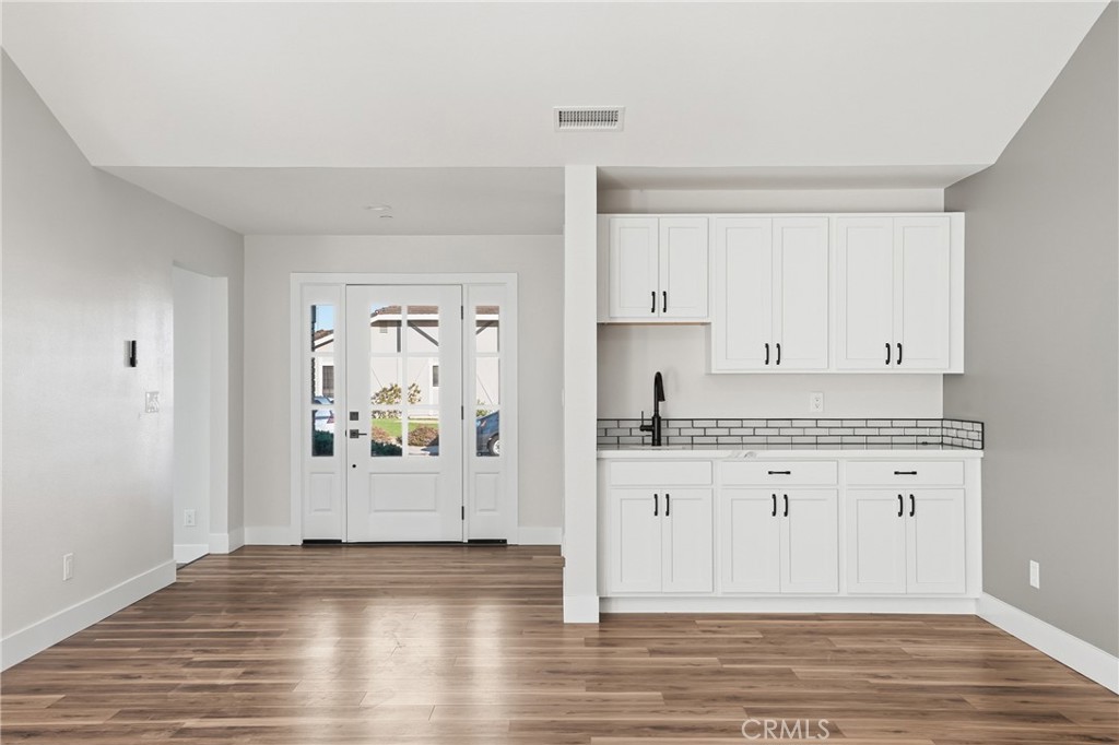 1423 Genoa Way