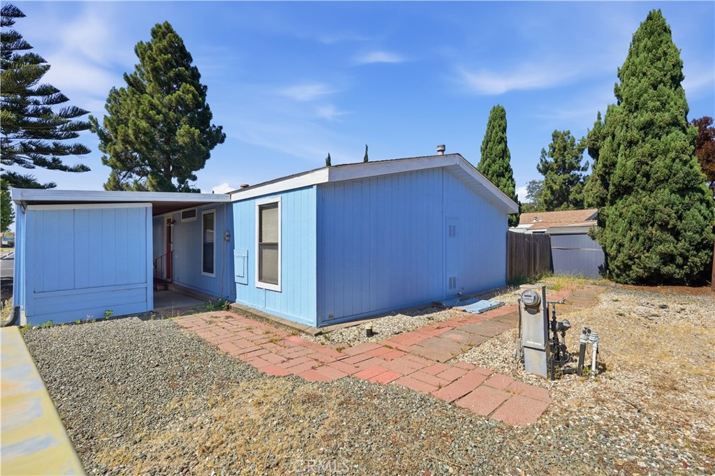 519 W Taylor