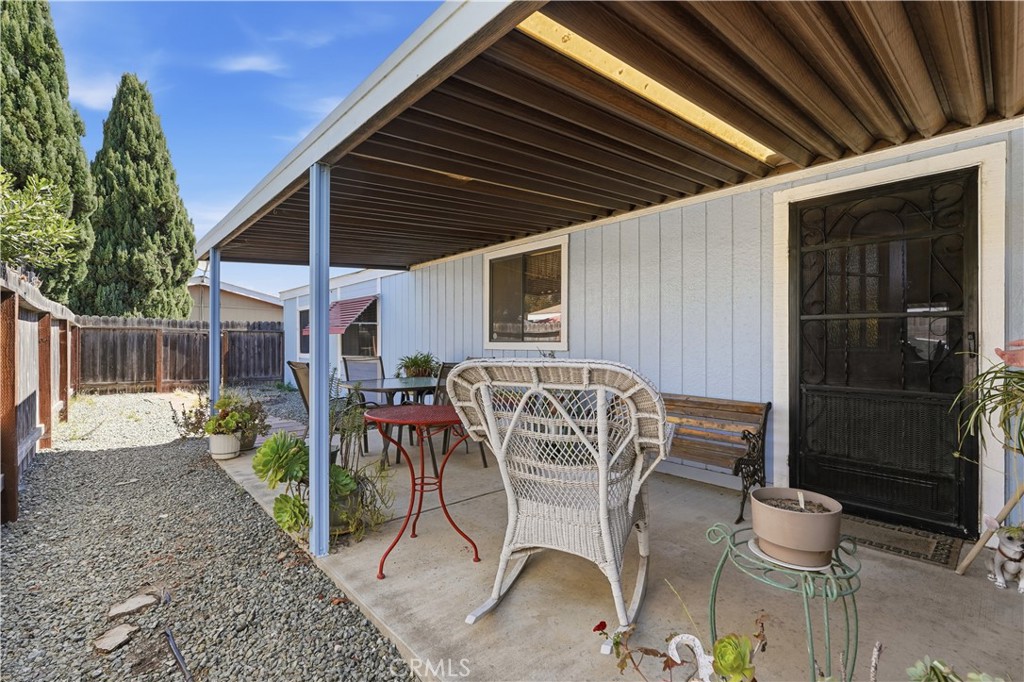 519 W Taylor