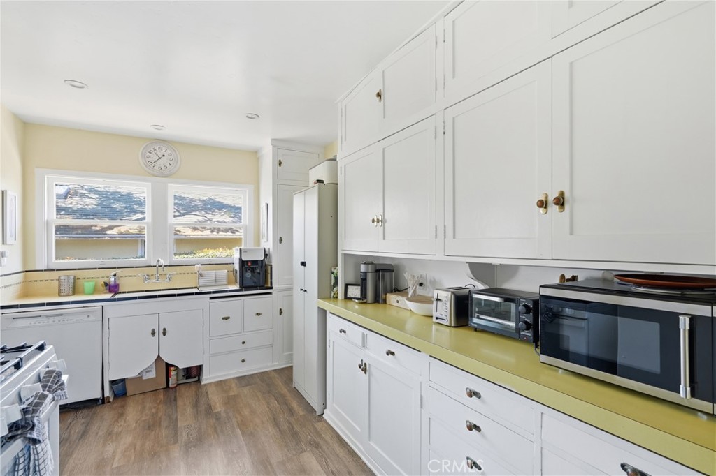 319 W Mission Street