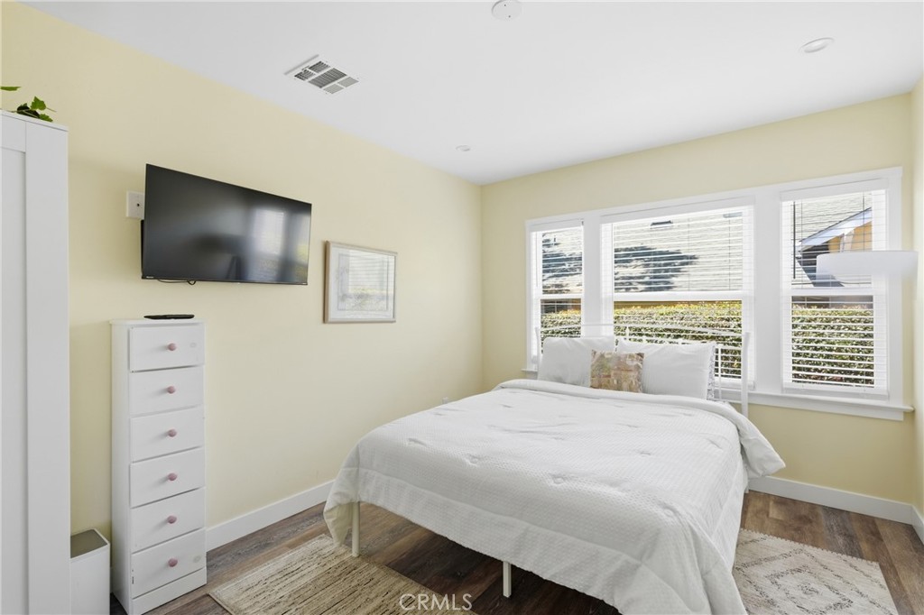 319 W Mission Street