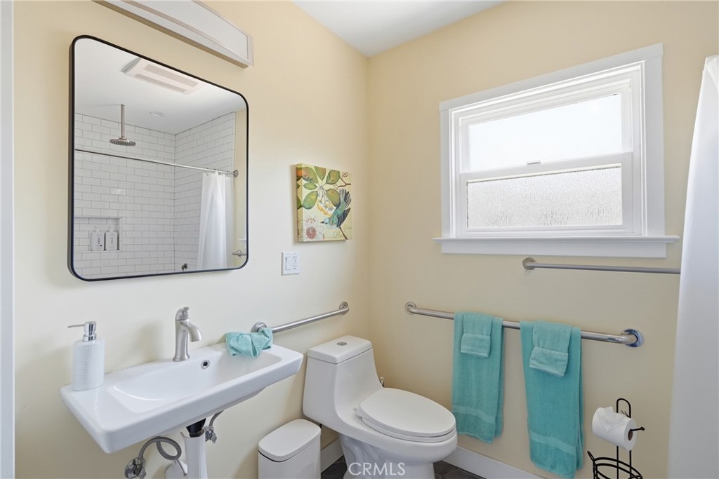 319 W Mission Street