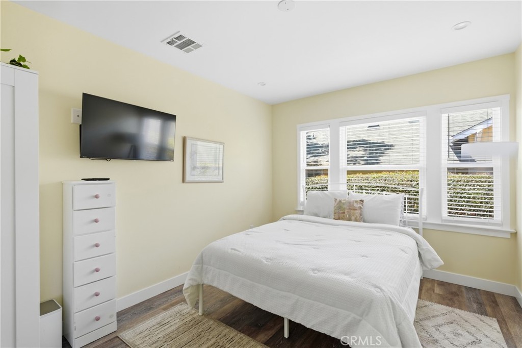 319 W Mission Street