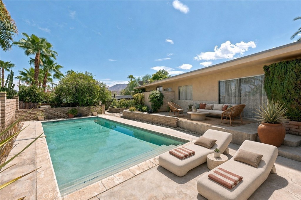 73570 Siesta Trail