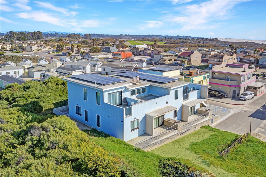 1111 Strand Way