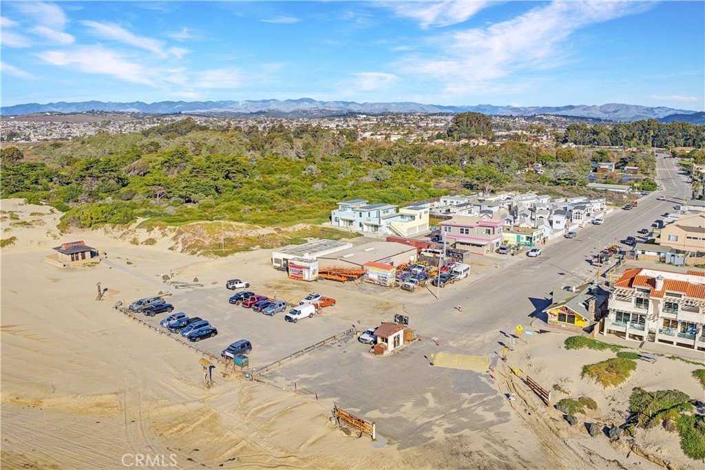 1111 Strand Way