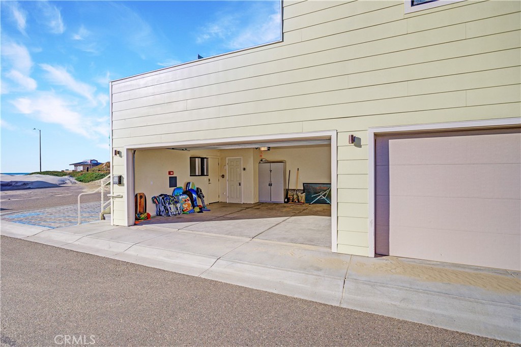1111 Strand Way