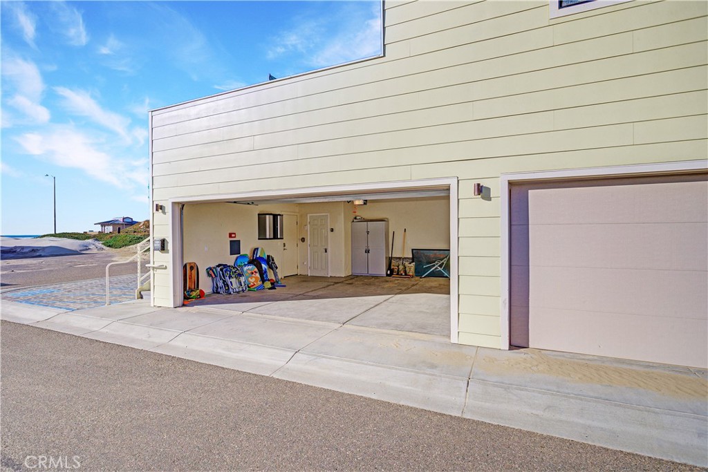 1111 Strand Way
