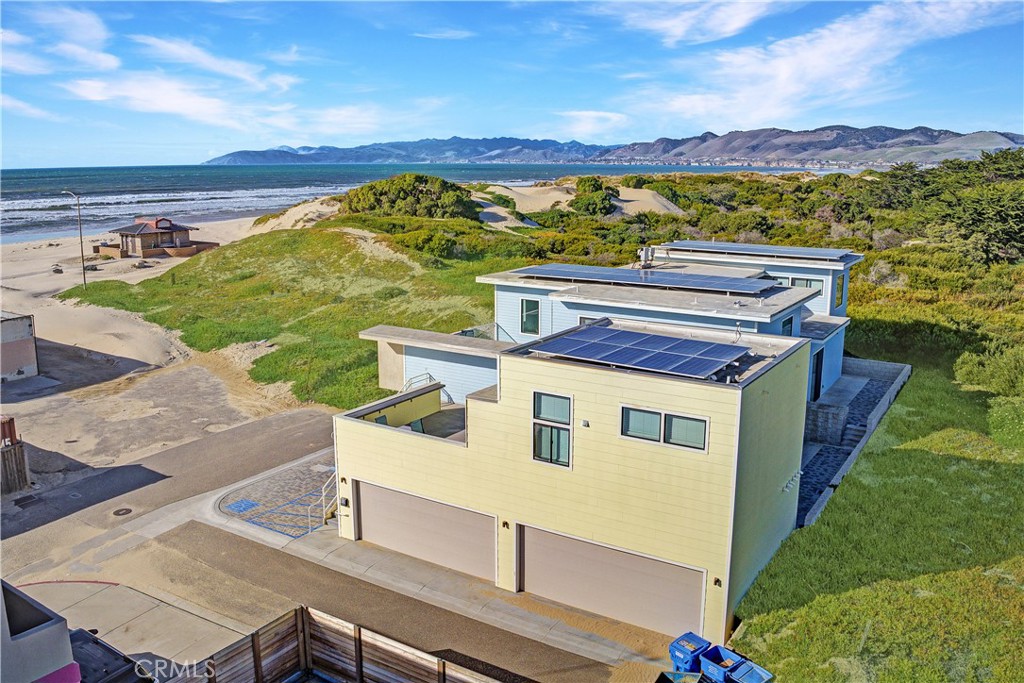1111 Strand Way