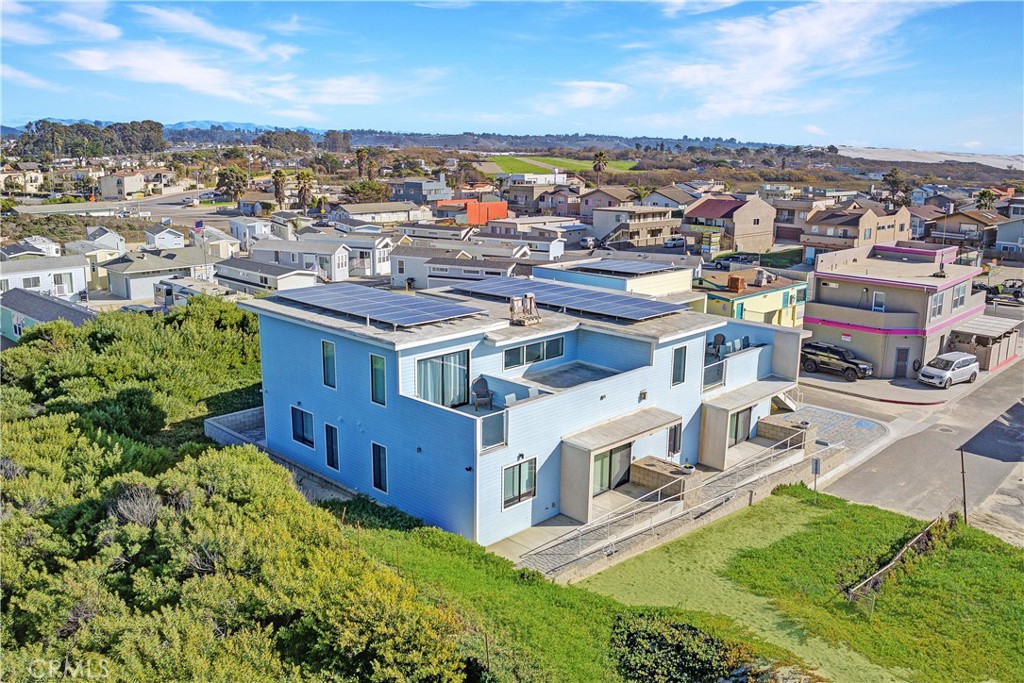 1111 Strand Way