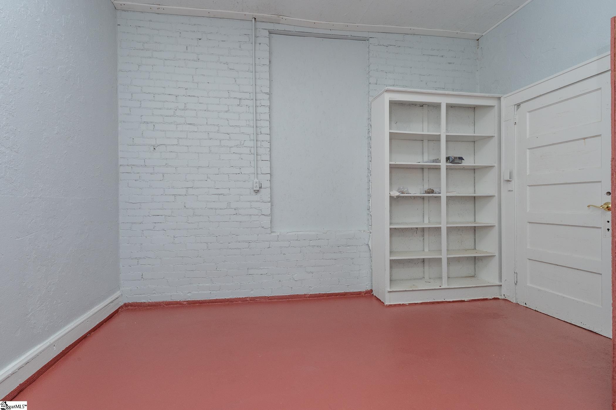 121 N Main Street