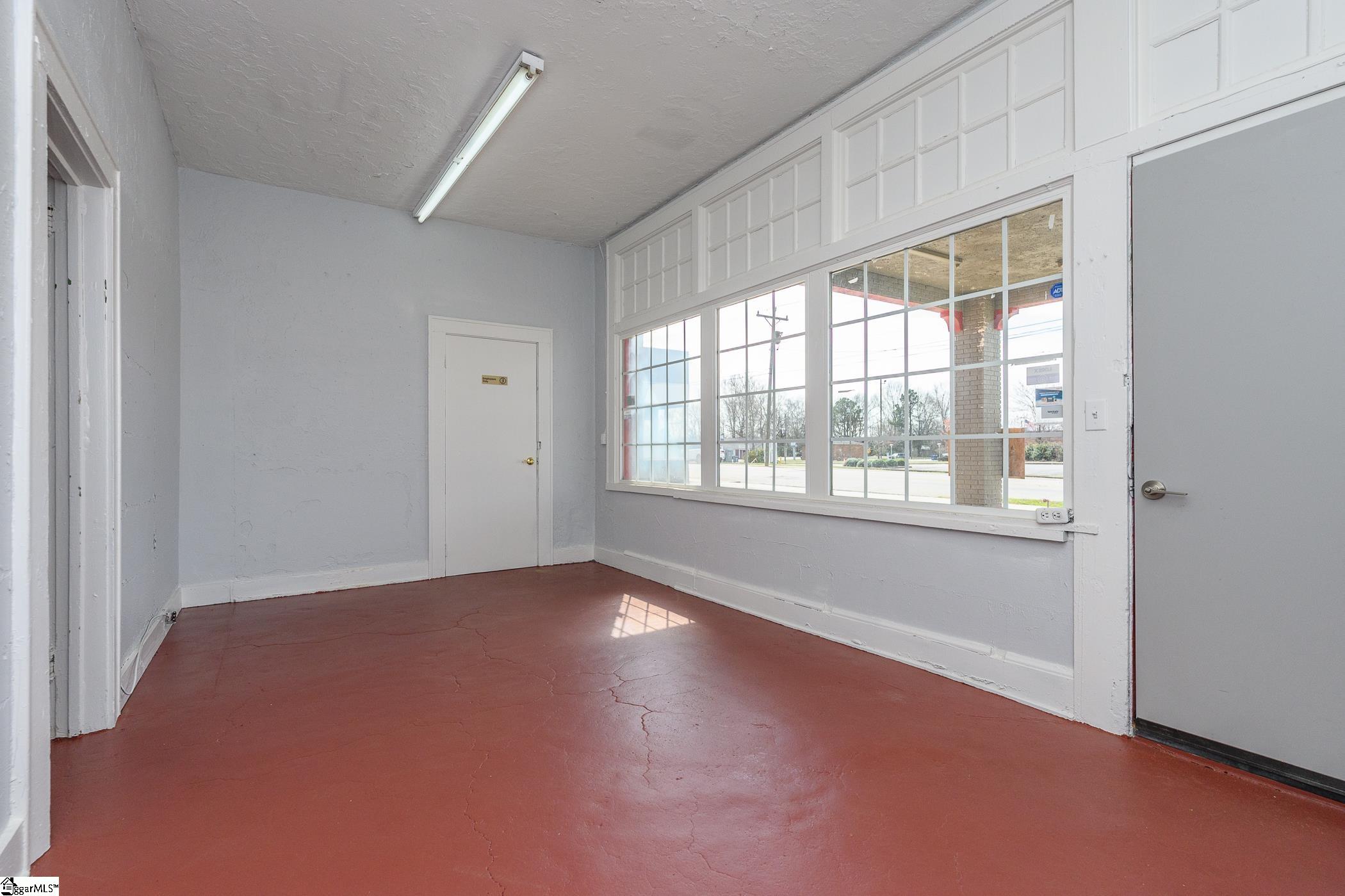 121 N Main Street