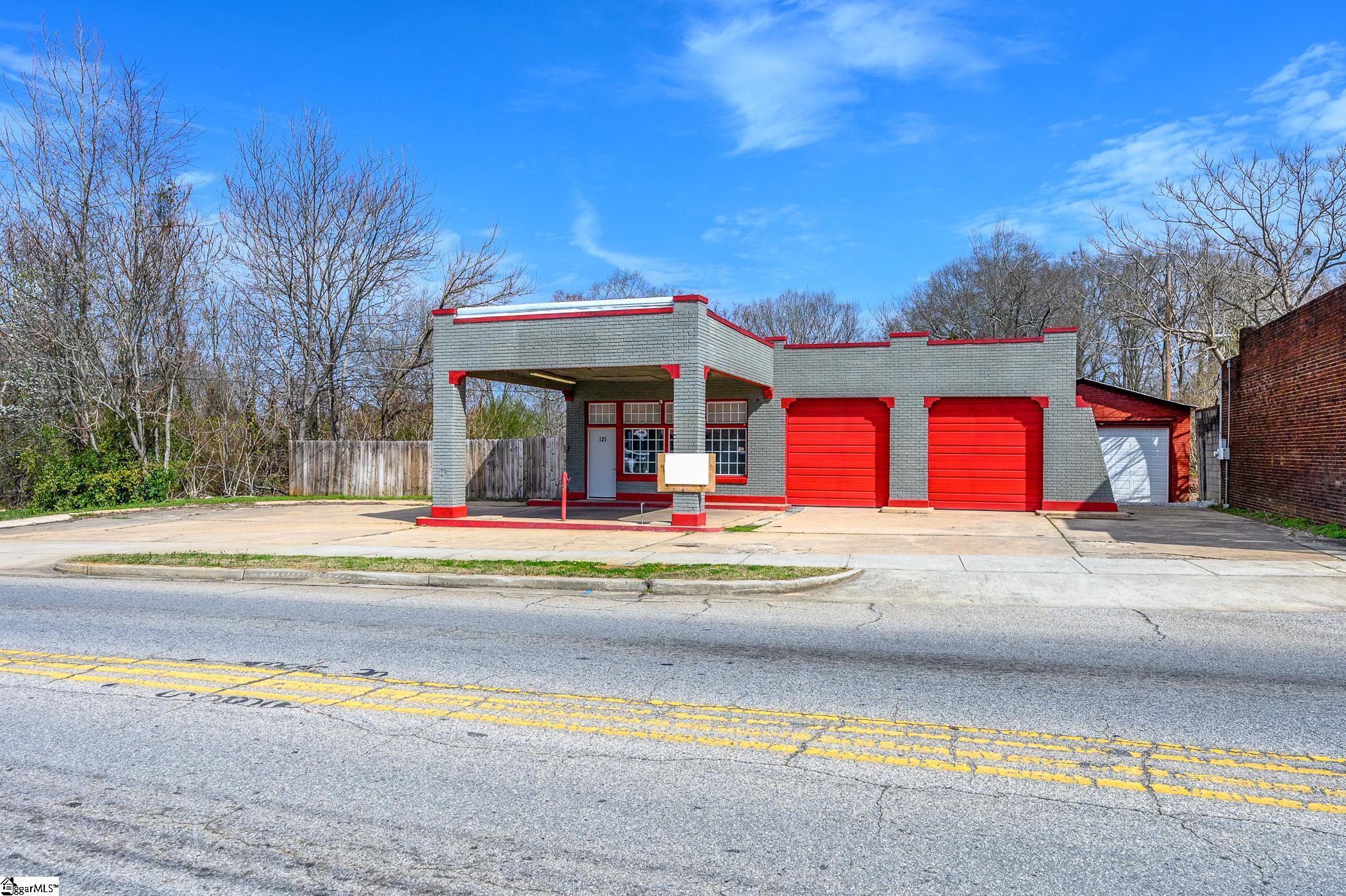 121 N Main Street