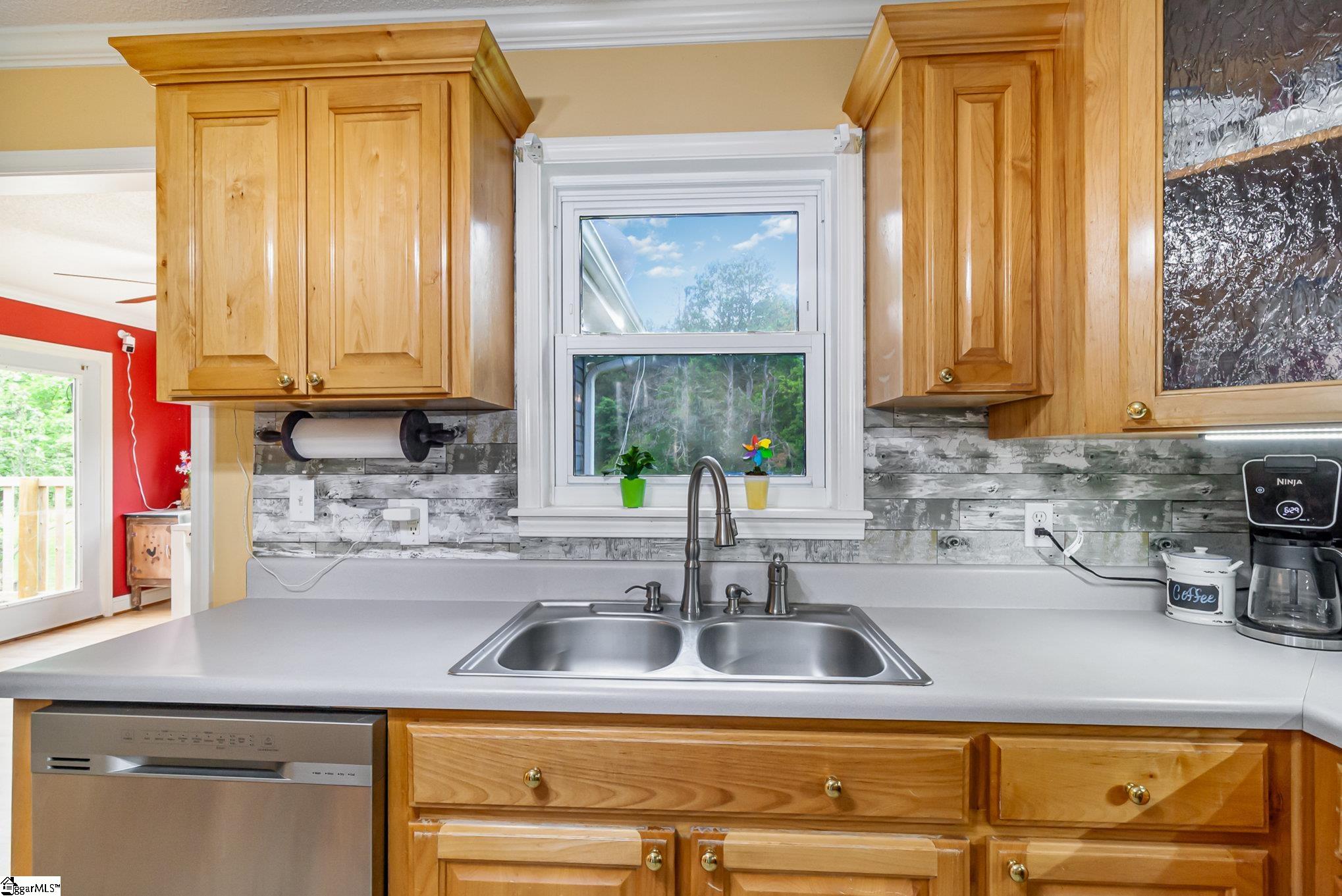 2112 Charlottes Road