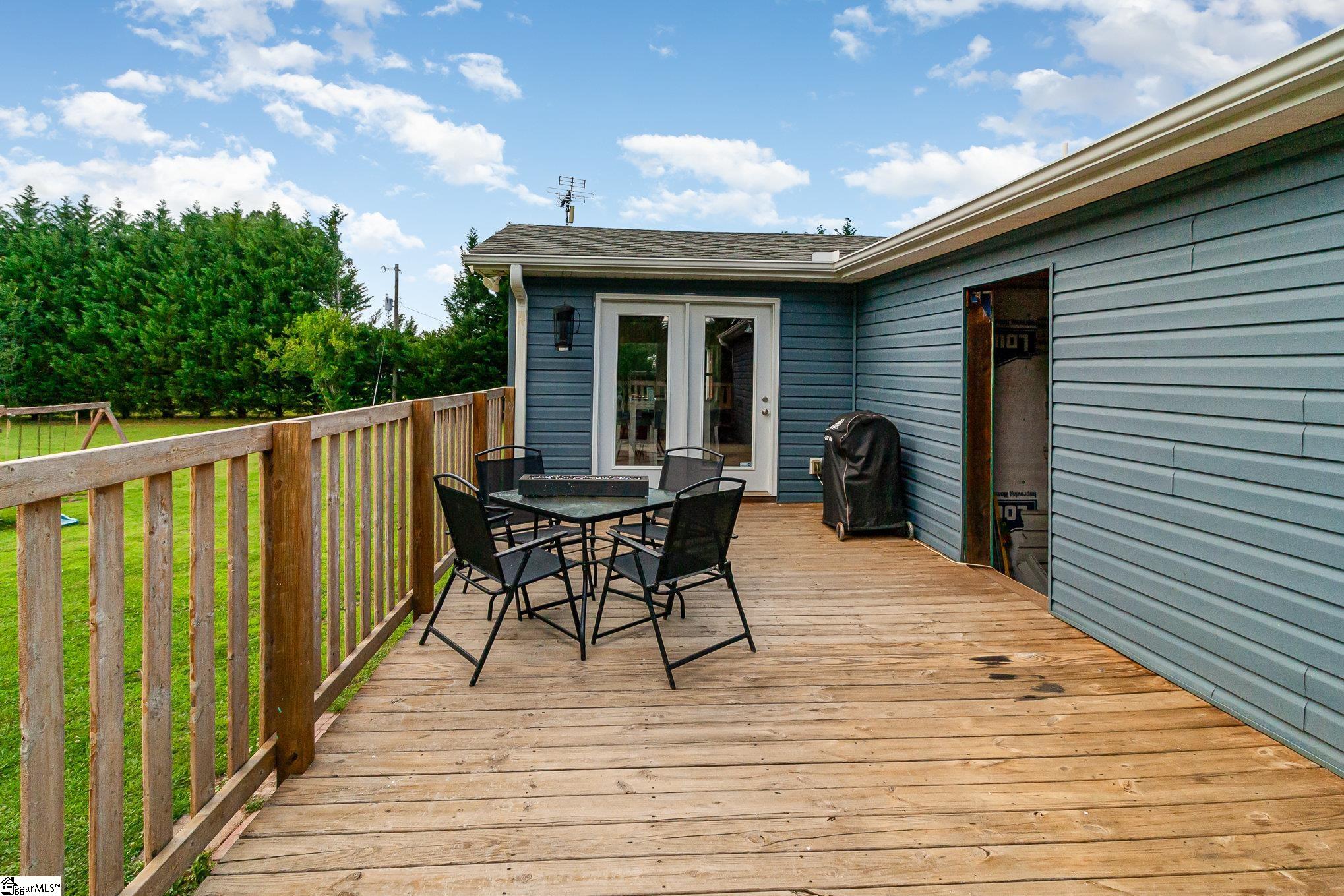 2112 Charlottes Road