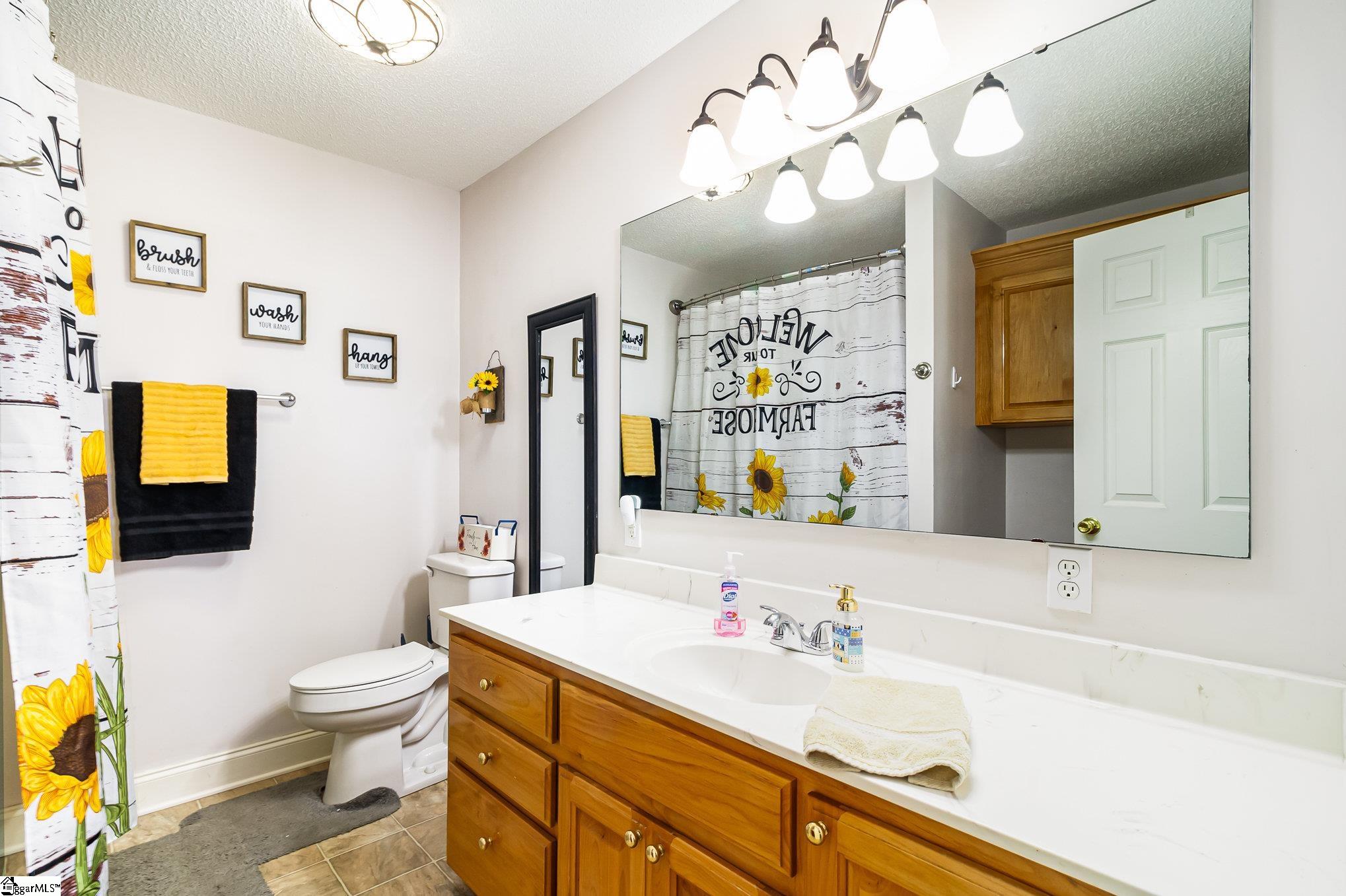 2112 Charlottes Road