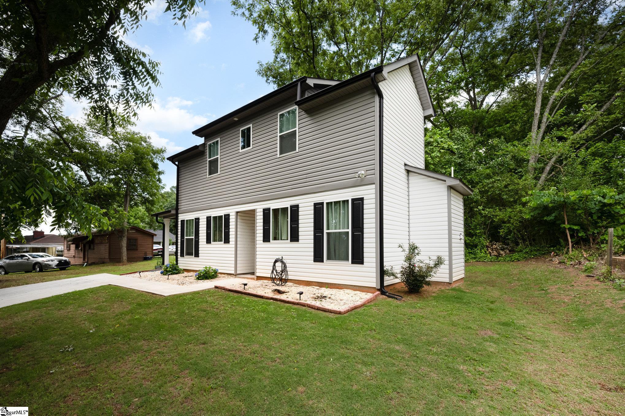 206 N 4th Street