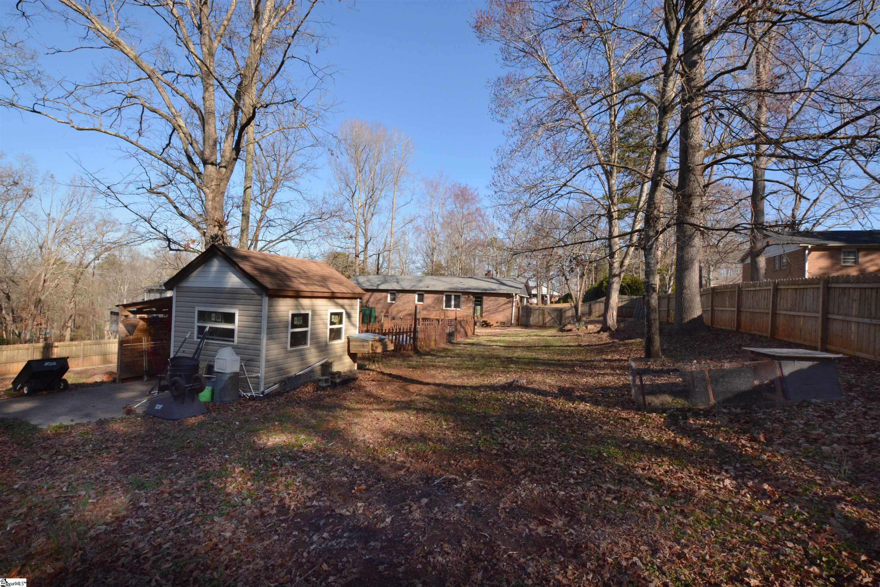 1202 Tall Oaks Circle
