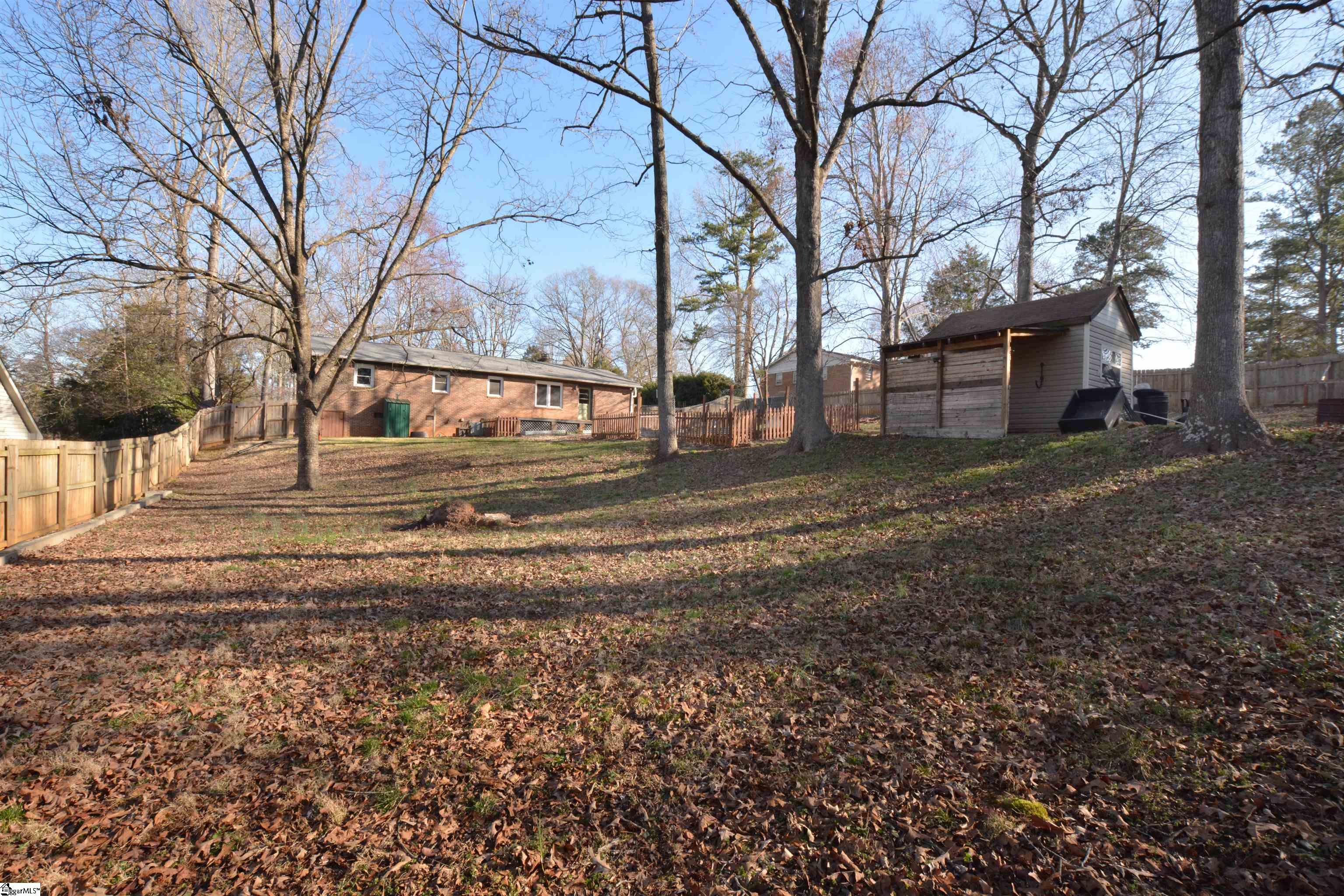 1202 Tall Oaks Circle