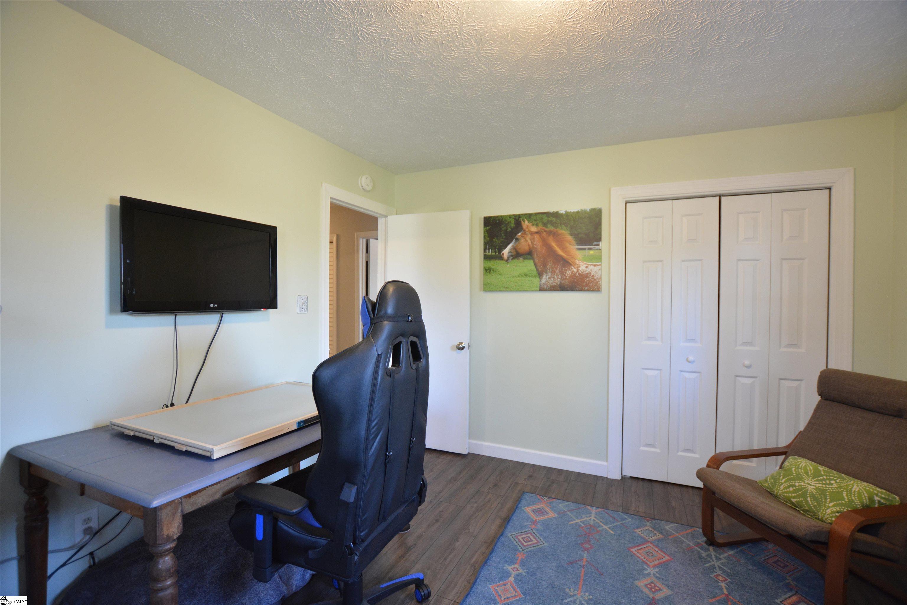 1202 Tall Oaks Circle