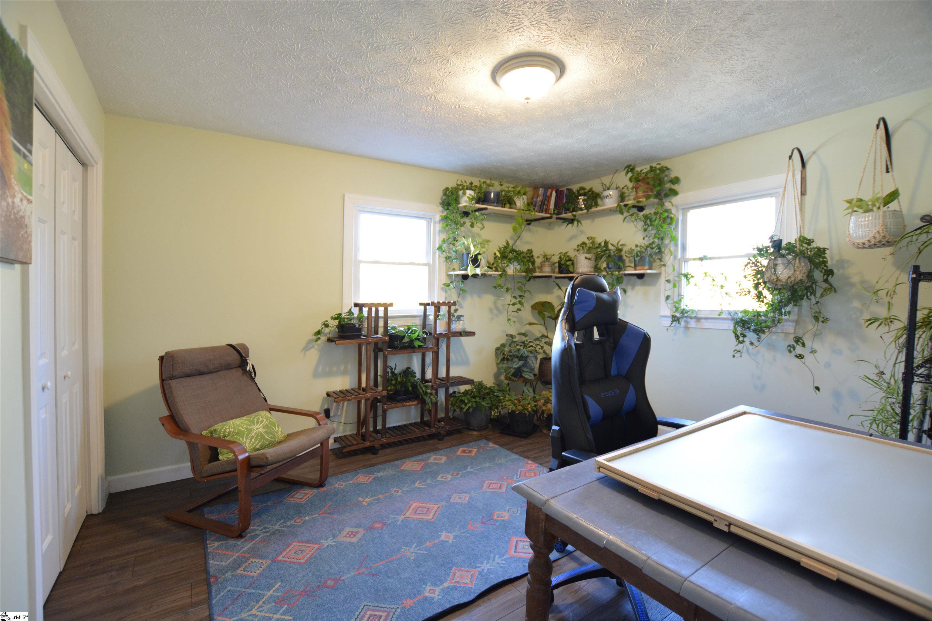 1202 Tall Oaks Circle
