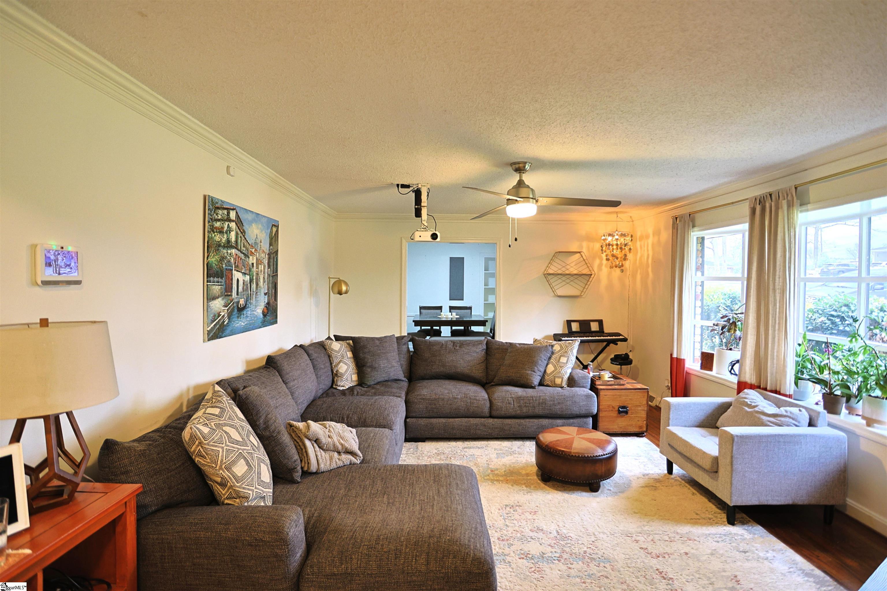 104 Oak Forest Drive