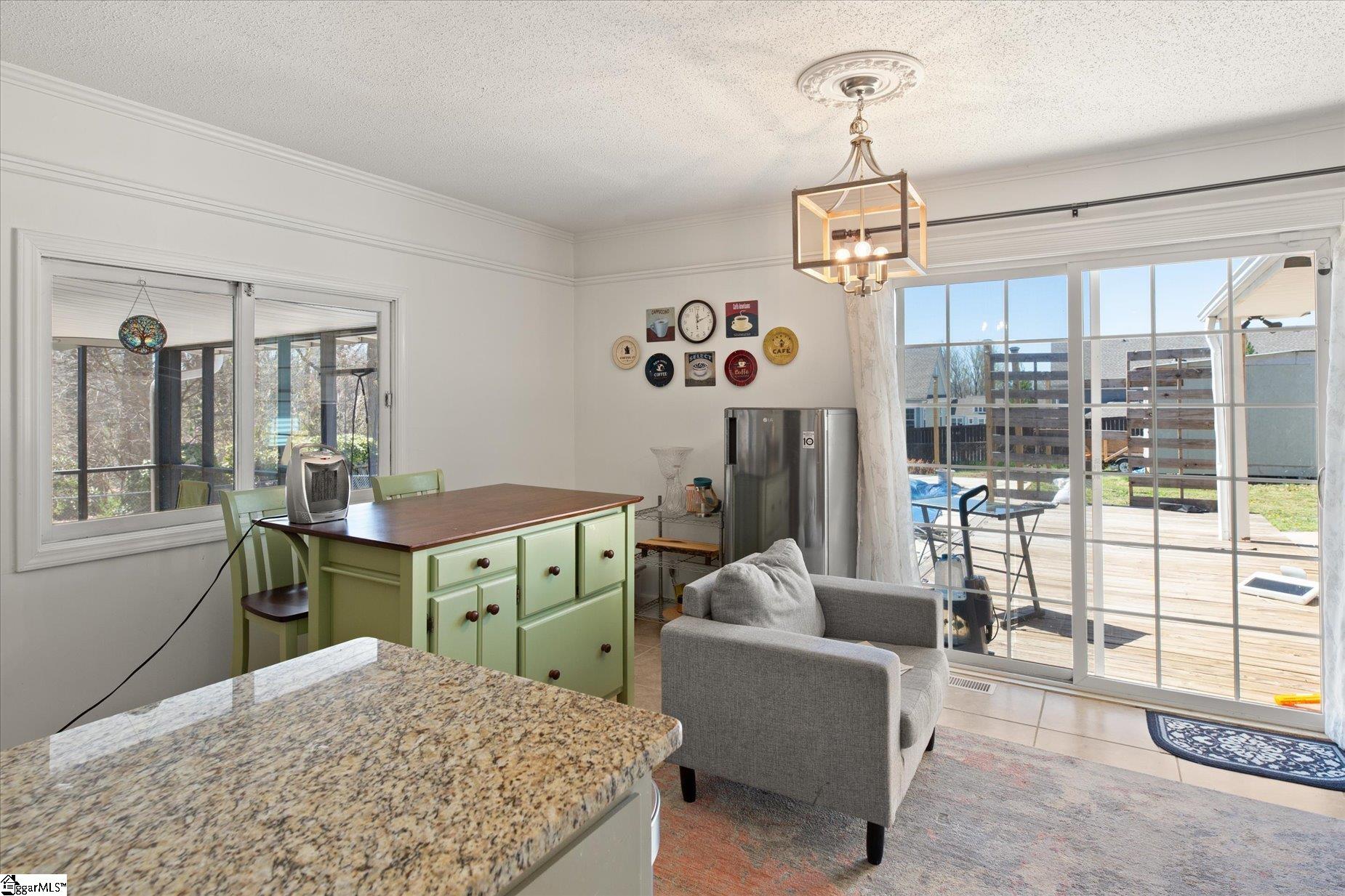 104 Oak Forest Drive