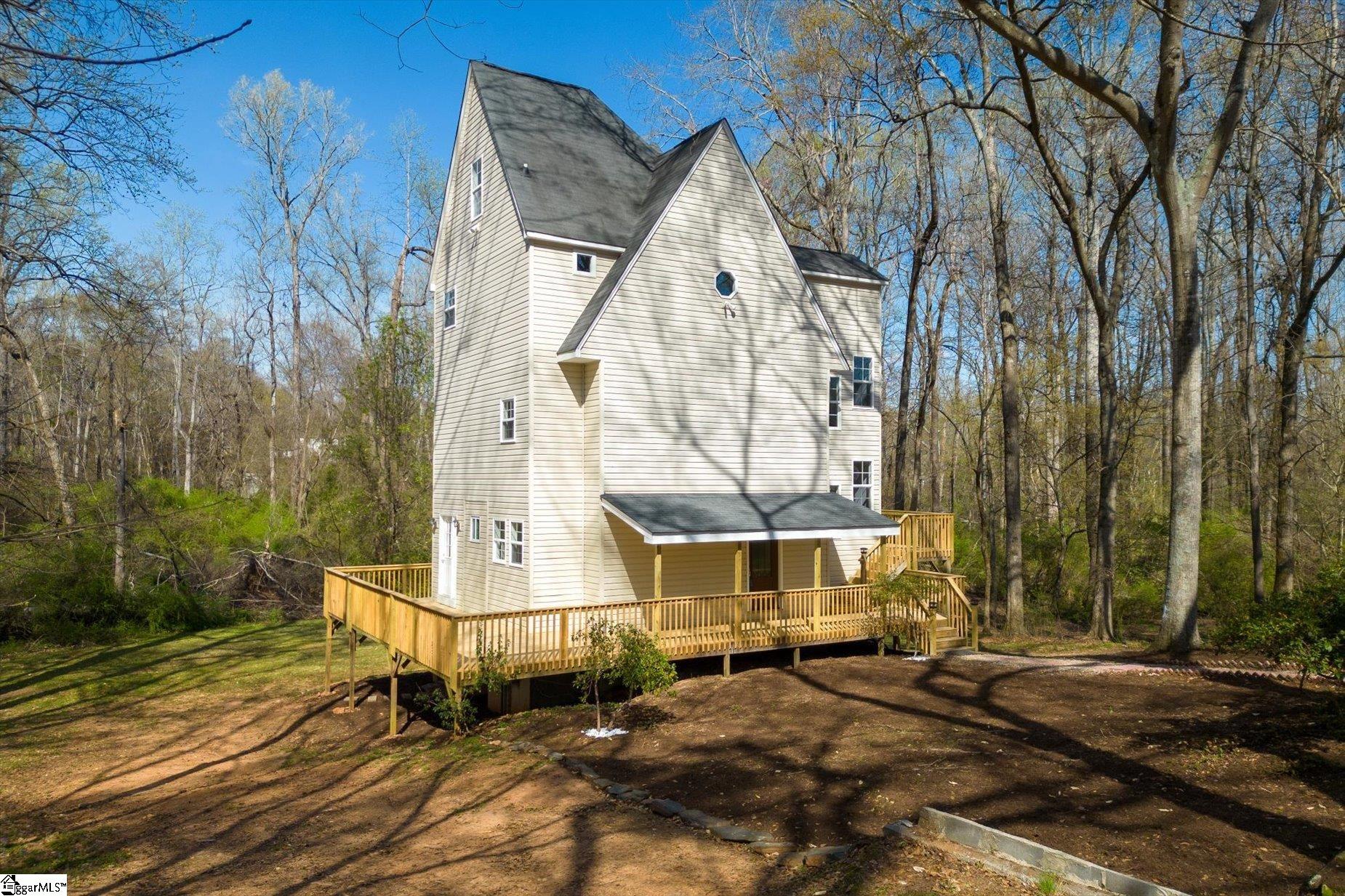 216 Ashmore Road