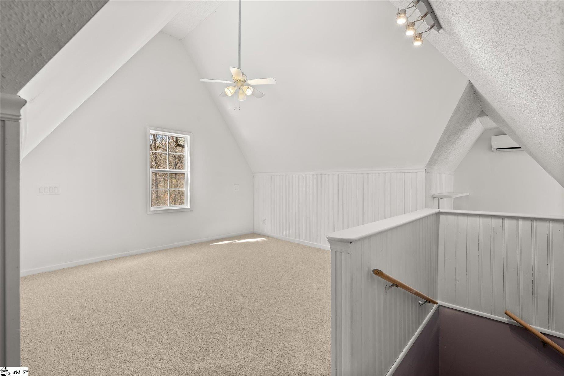 216 Ashmore Road