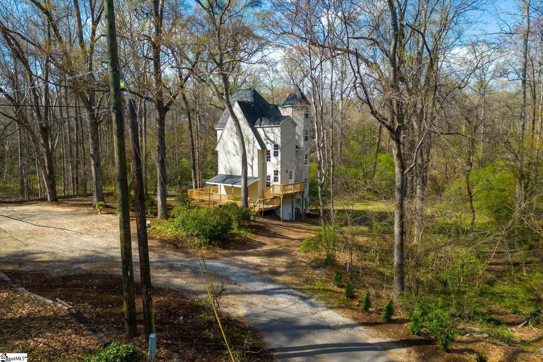 216 Ashmore Road