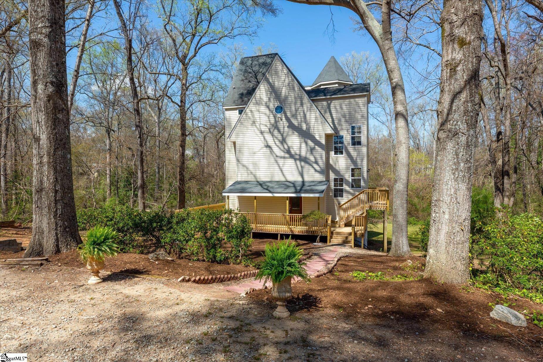216 Ashmore Road