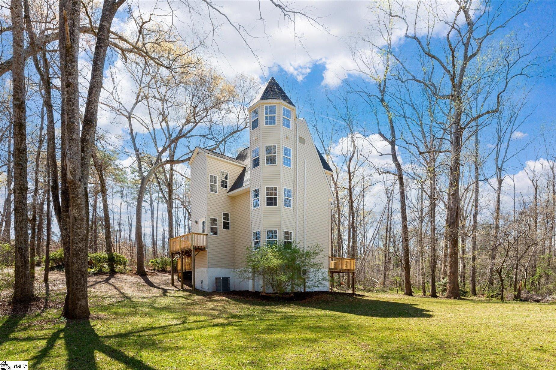 216 Ashmore Road