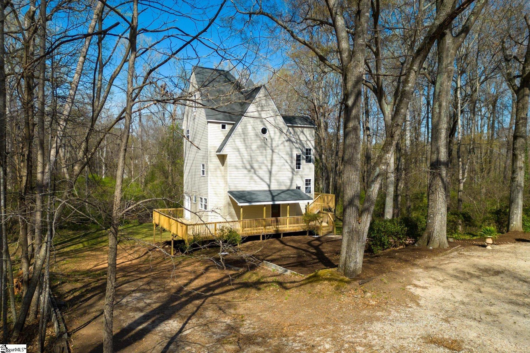216 Ashmore Road