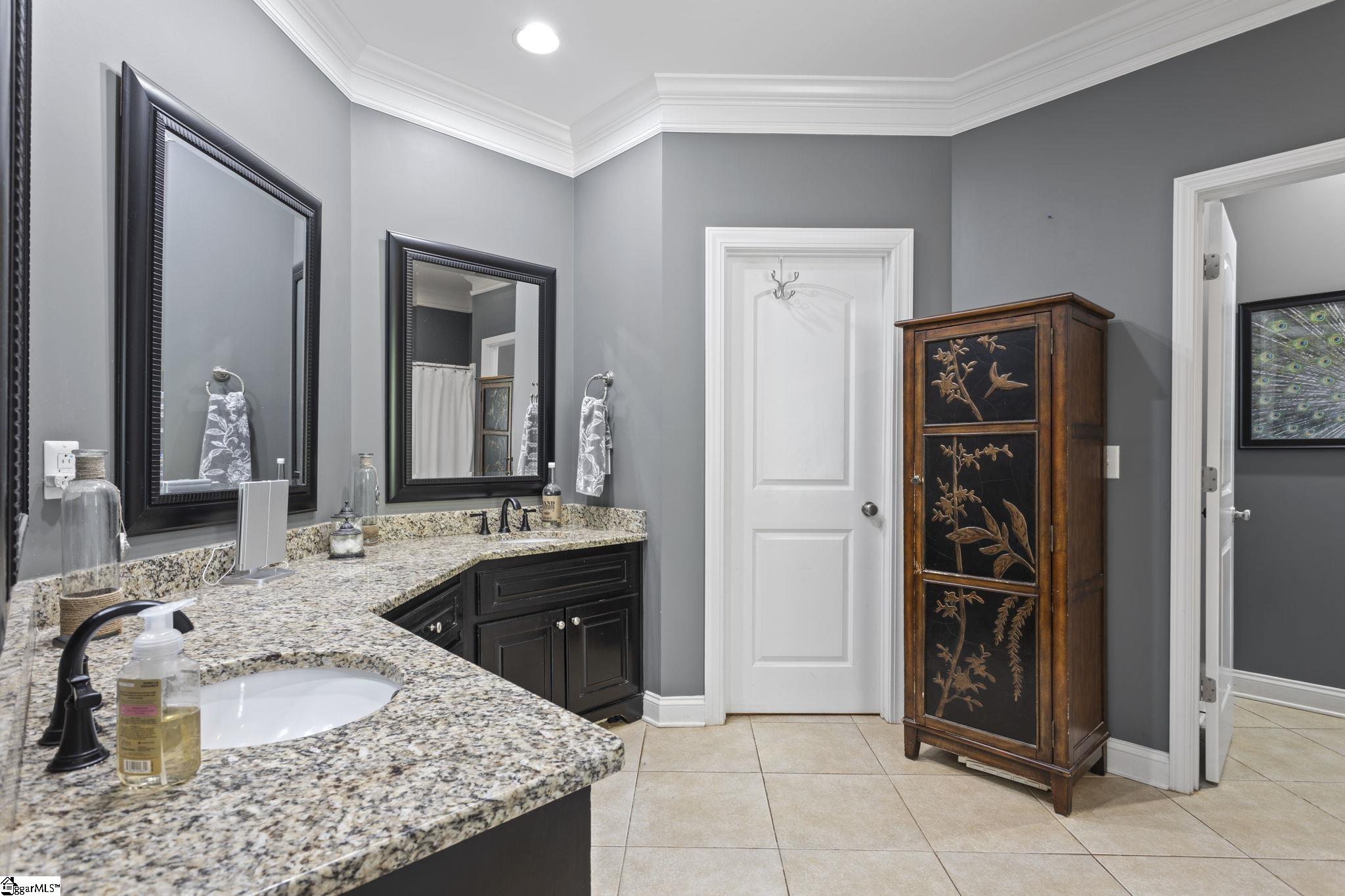 1008 Calumet Court